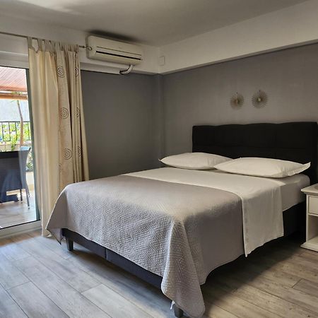 Apartmani Dijana Podgora Exterior foto